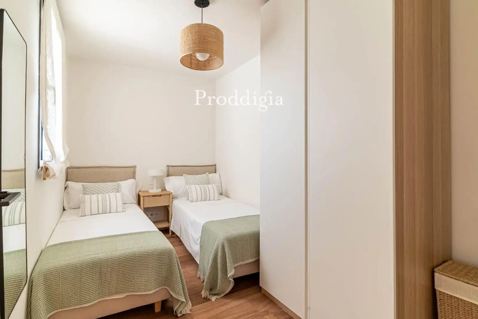 Bedroom of Houses for rent in Sant Cugat del Vallès  with Air Conditioner, Swimming Pool and Alarm