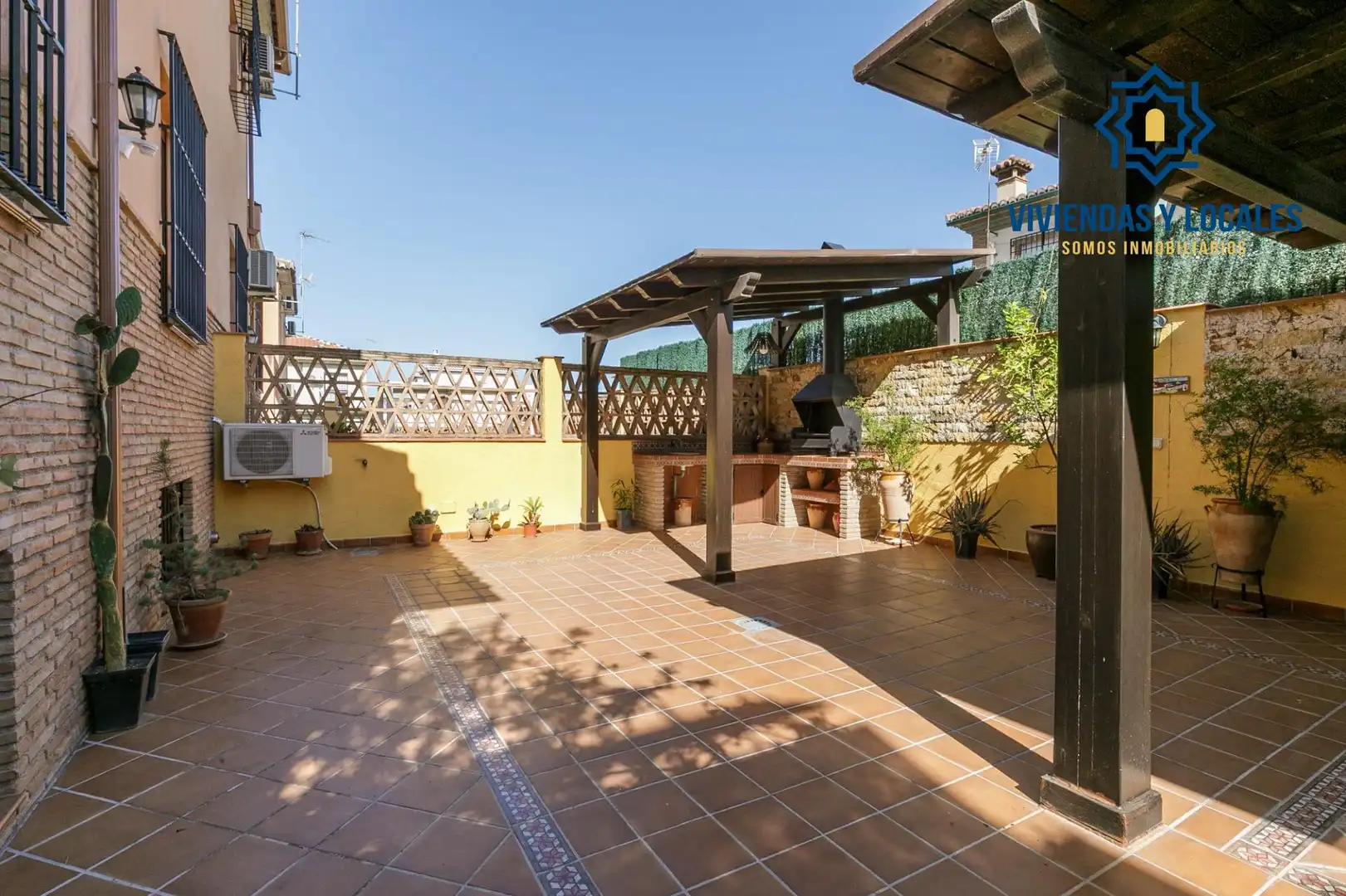Casa en venta en Calle Calle Arniches 21
