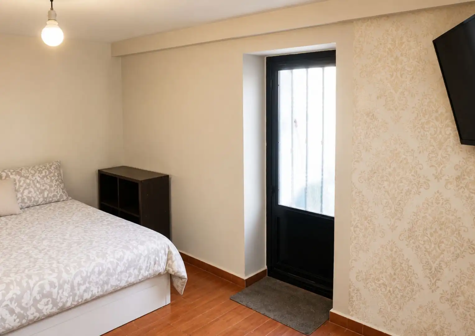 Schlafzimmer von Einfamilien-Reihenhaus zum Verkauf in Las Ventas de Retamosa mit Klimaanlage, Heizung und Privatgarten