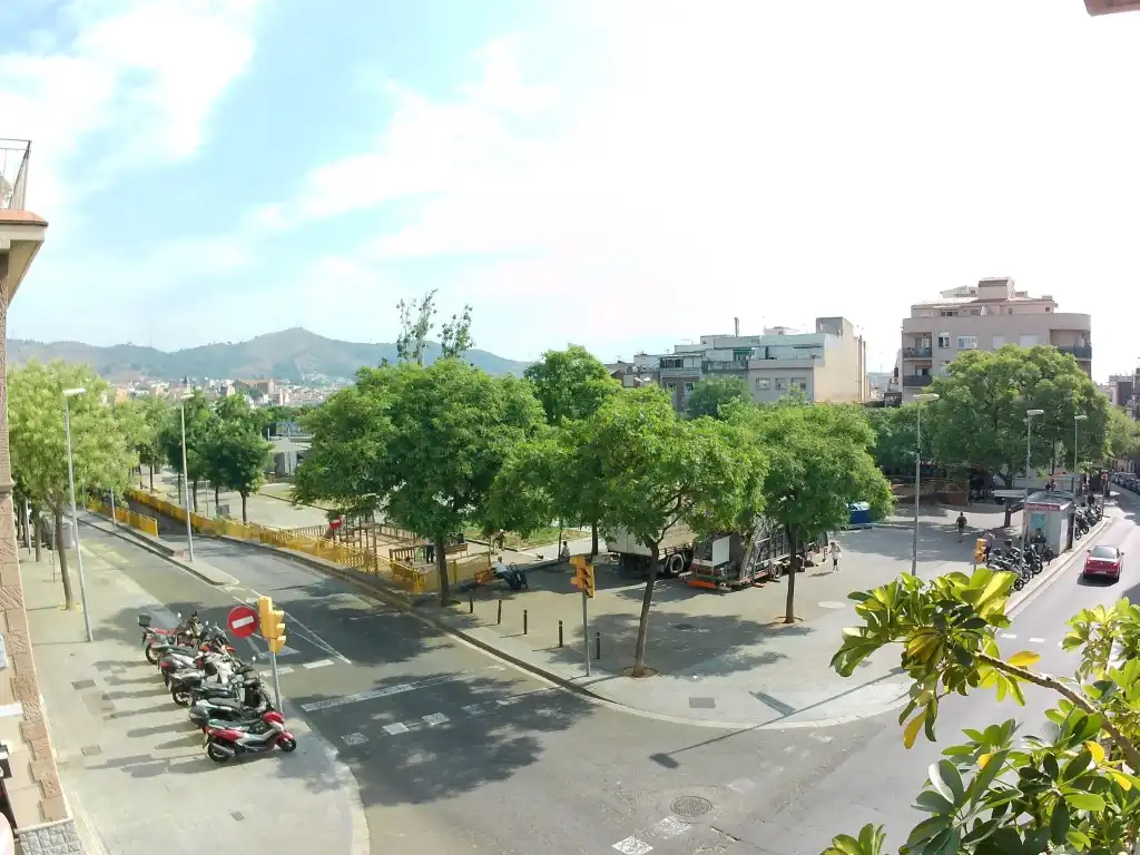 Vista exterior de Piso en venta en Barcelona