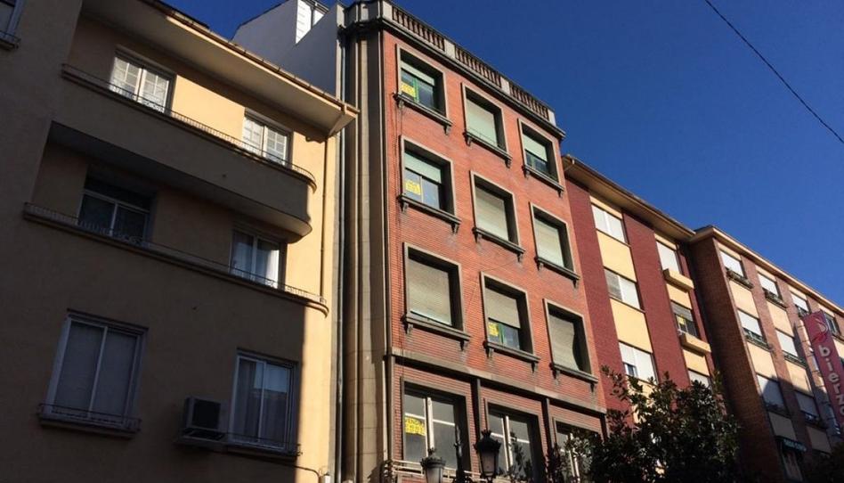 Foto 1 de Edifici en venda a Calle la Puebla, Centro, León