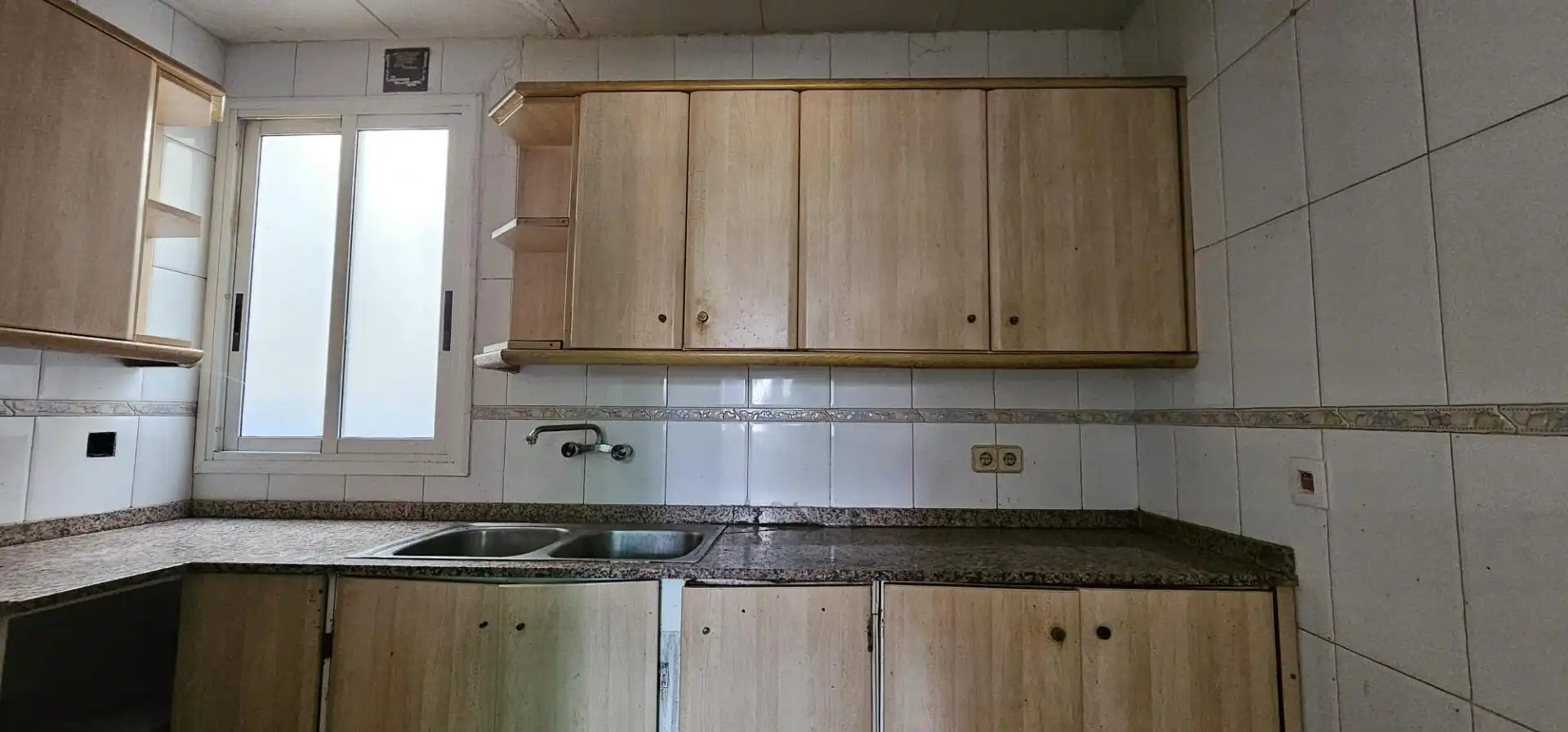 Cocina de Finca rústica en venta en El Vendrell