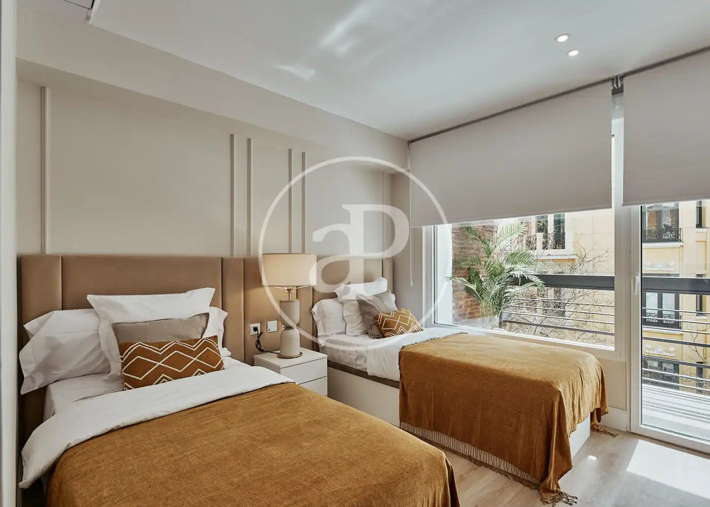 Bedroom of Flat for sale in Madrid  with Air Conditioner, Heating and Terrace