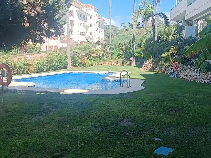 Piscina de Apartament en venda en Marbella amb Aire condicionat, Piscina i Balcó