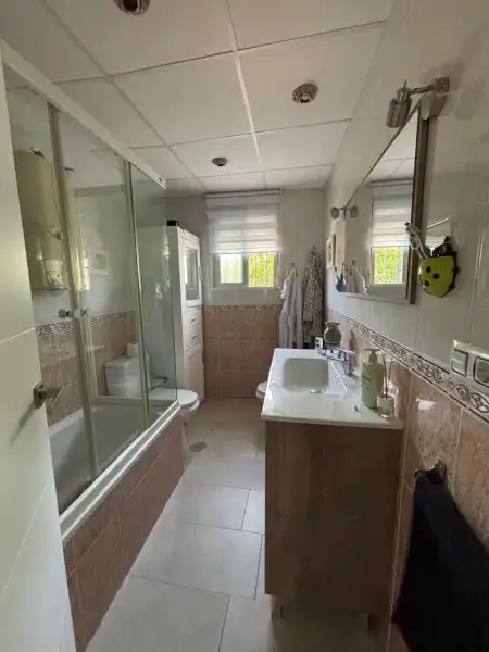 Baño de Casa o chalet en venta en Lucena con Terraza, Trastero y Balcón