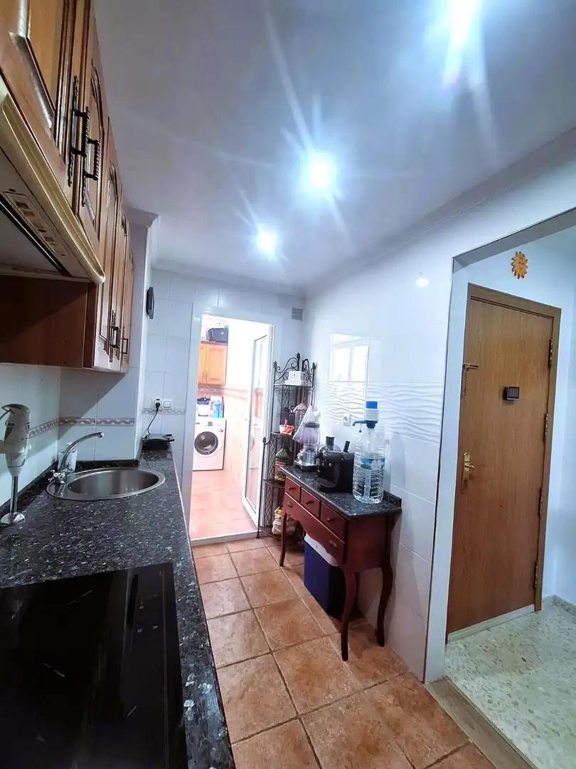 Cocina de Piso en venta en La Línea de la Concepción con Aire acondicionado, Calefacción y Terraza