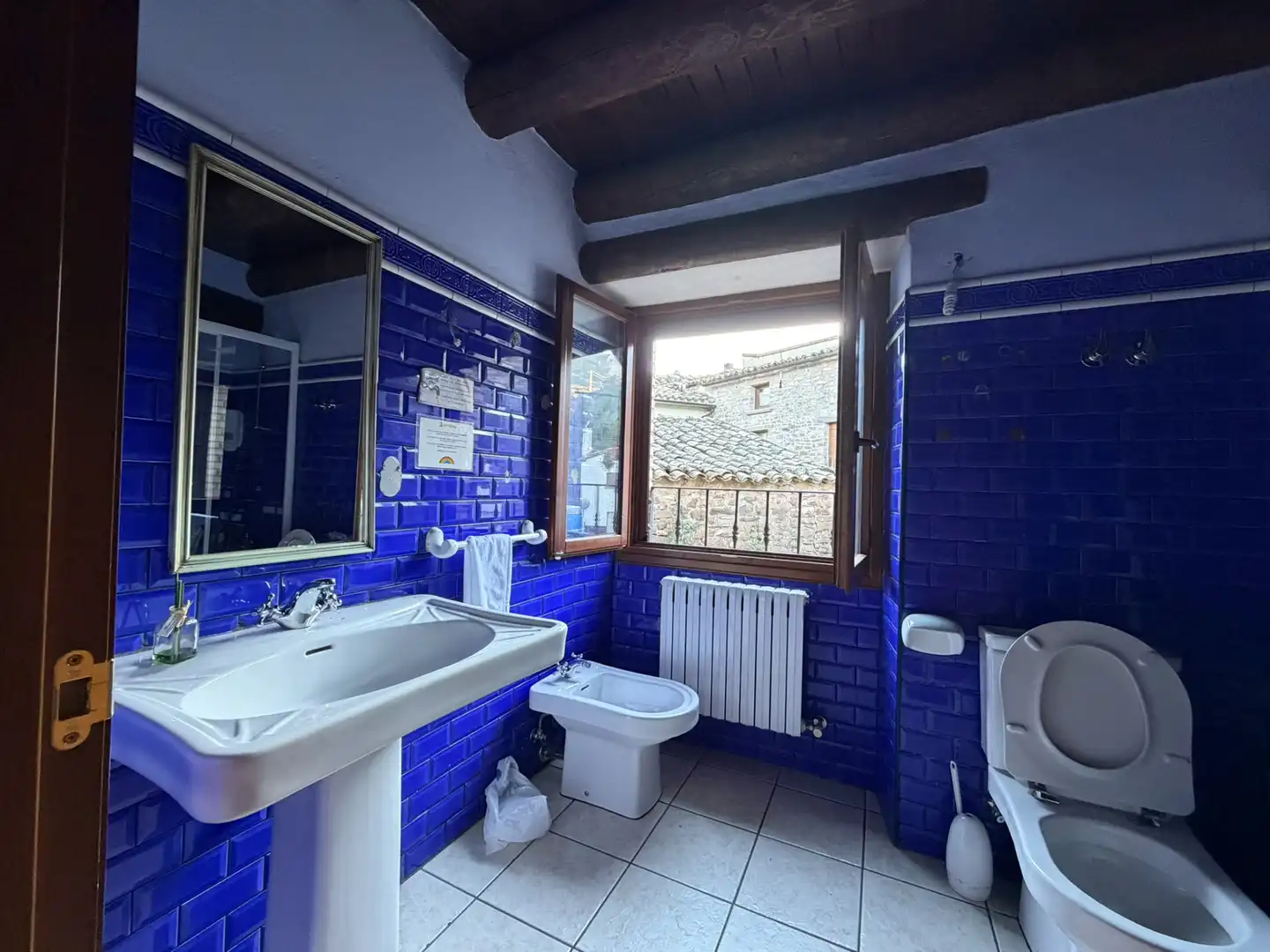 Badezimmer von Gebäude zum Verkauf in Las Peñas de Riglos