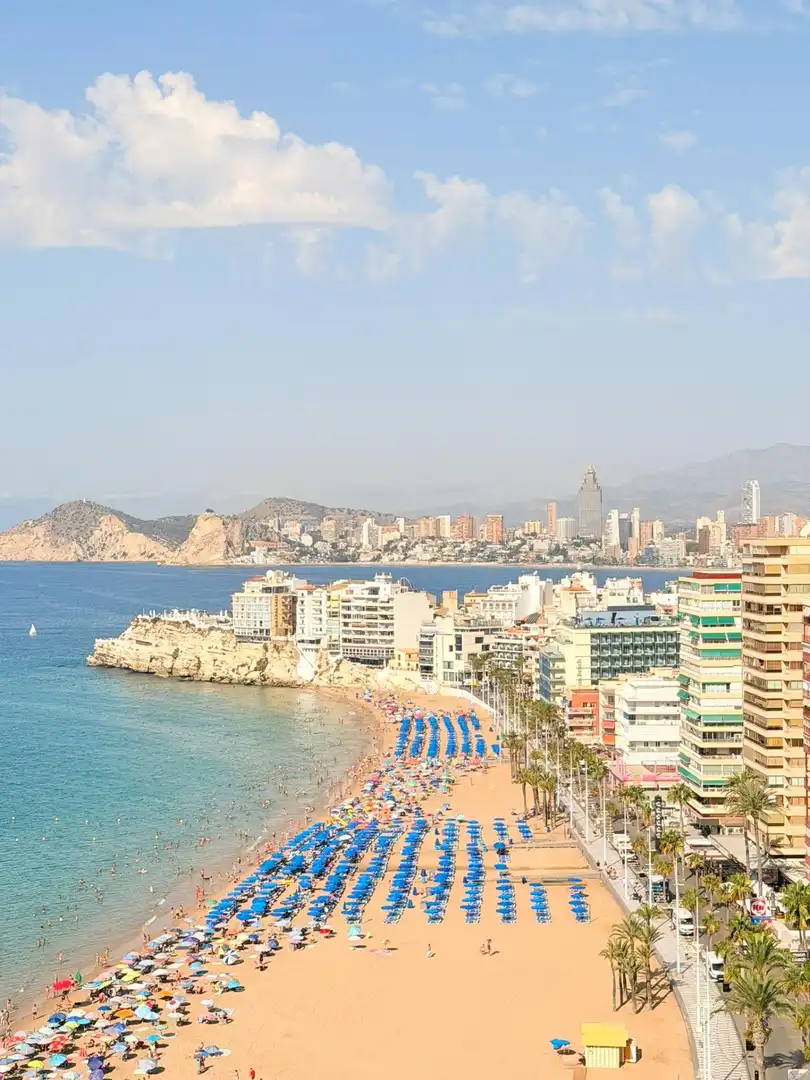 Vista exterior de Pis en venda en Benidorm amb Aire condicionat, Calefacció i Terrassa