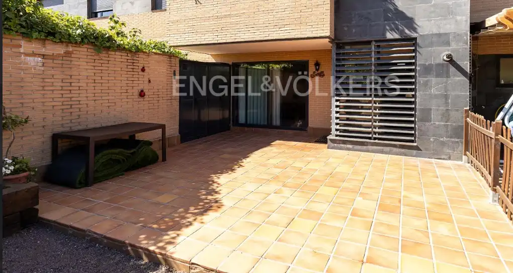 Terraza de Piso en venta en San Sebastián de los Reyes con Aire acondicionado, Calefacción y Jardín privado