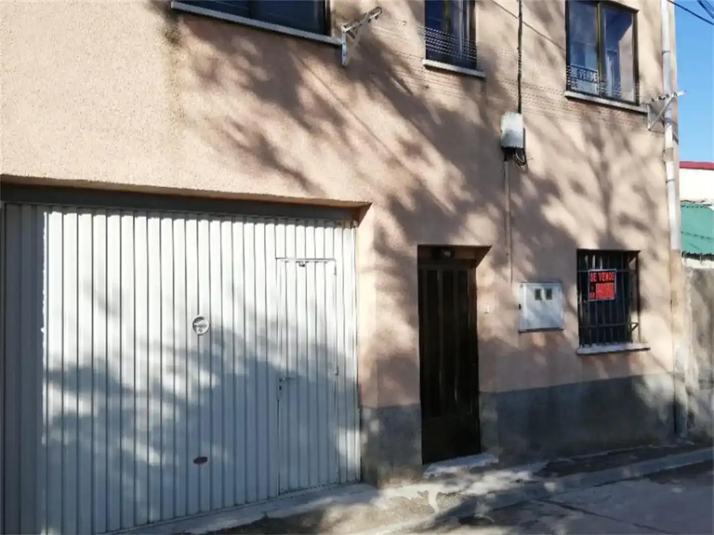 Aparcament de Finca rústica en venda en Cendejas de Enmedio amb Moblat