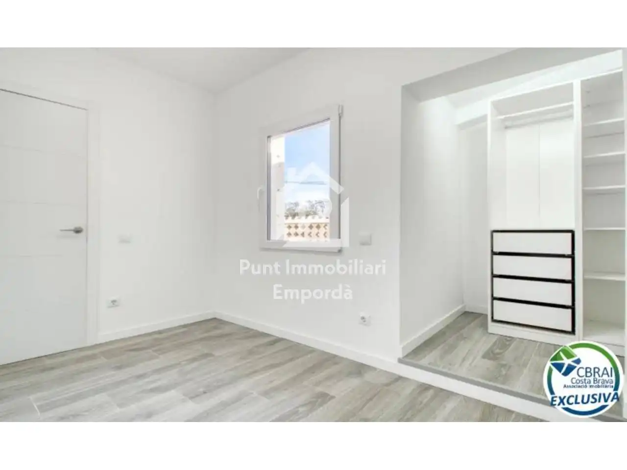 Dormitori de Casa o xalet en venda en Roses amb Aire condicionat, Calefacció i Parquet