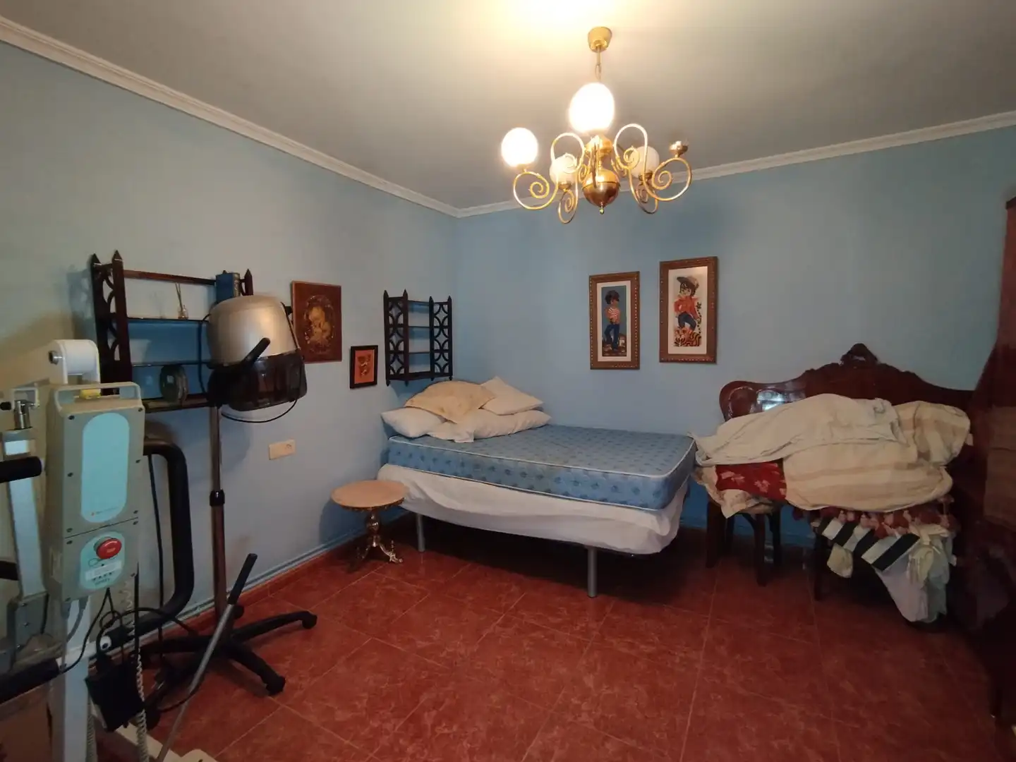 Bedroom of Detached homes for sale in Tomelloso  with Air Conditioner, Heating and Private garden