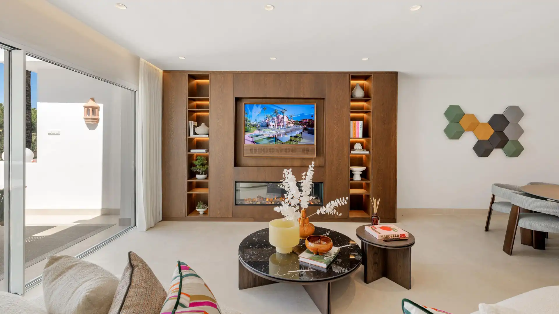 Living room of Apartments for sale in Marbella  with Air Conditioner, Heating and Alarm