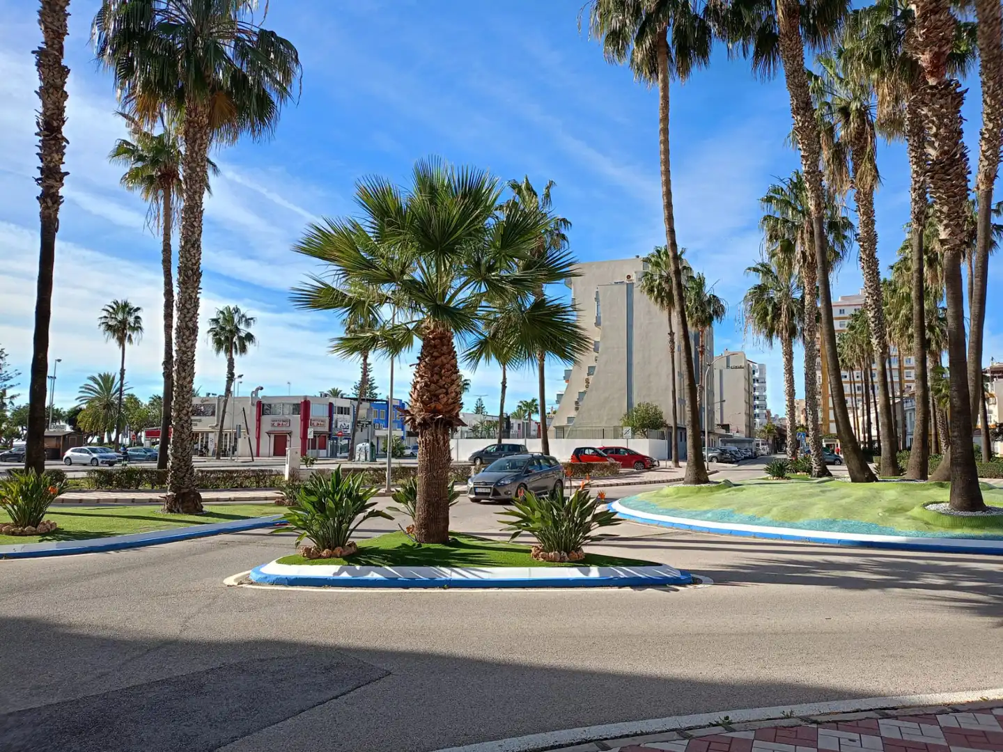 Chalet con terraza en venta en Calle Octavio López 19, imagen 2