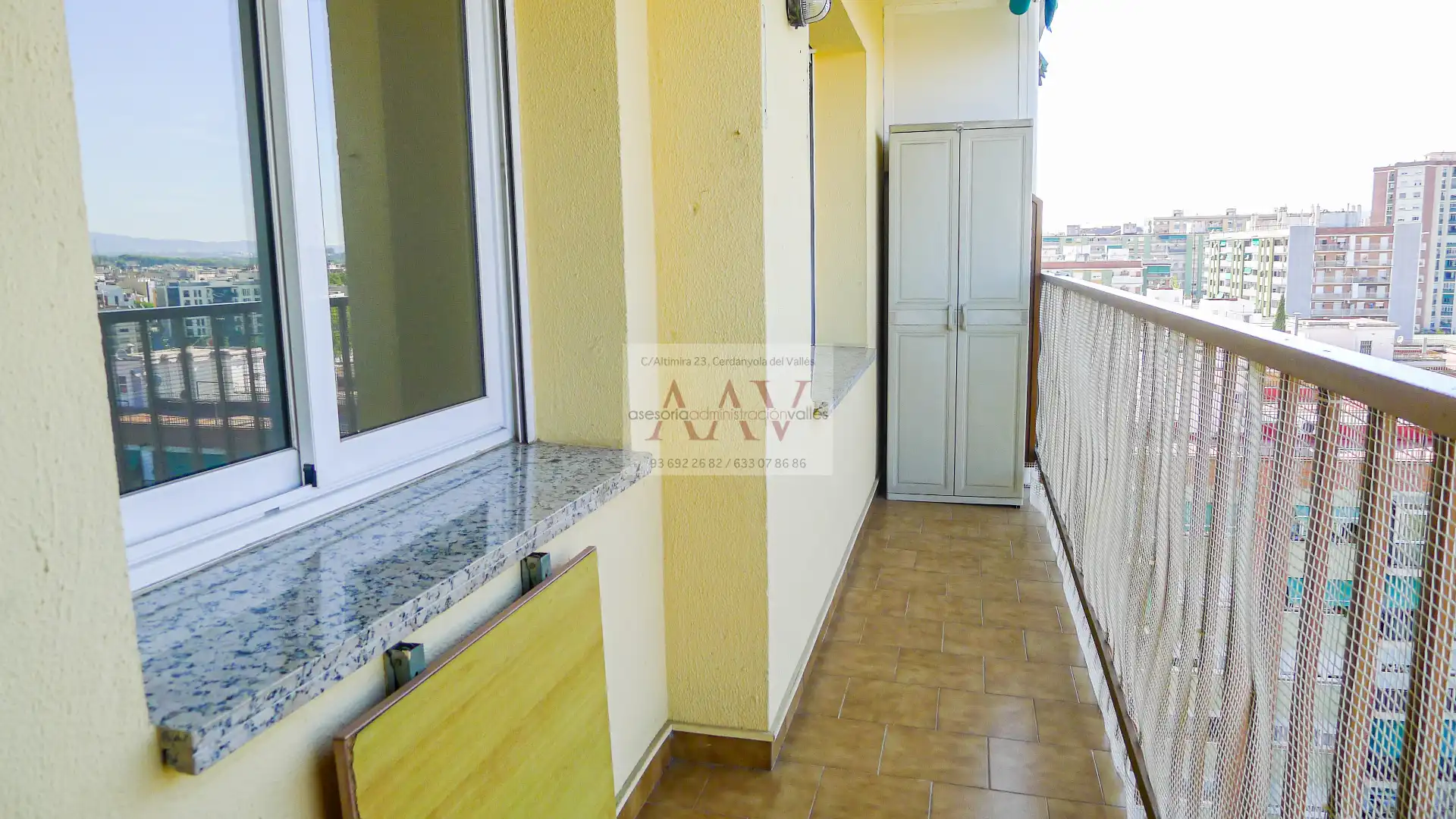 Terraza de Piso en venta en Cerdanyola del Vallès con Calefacción, Horno y Balcón