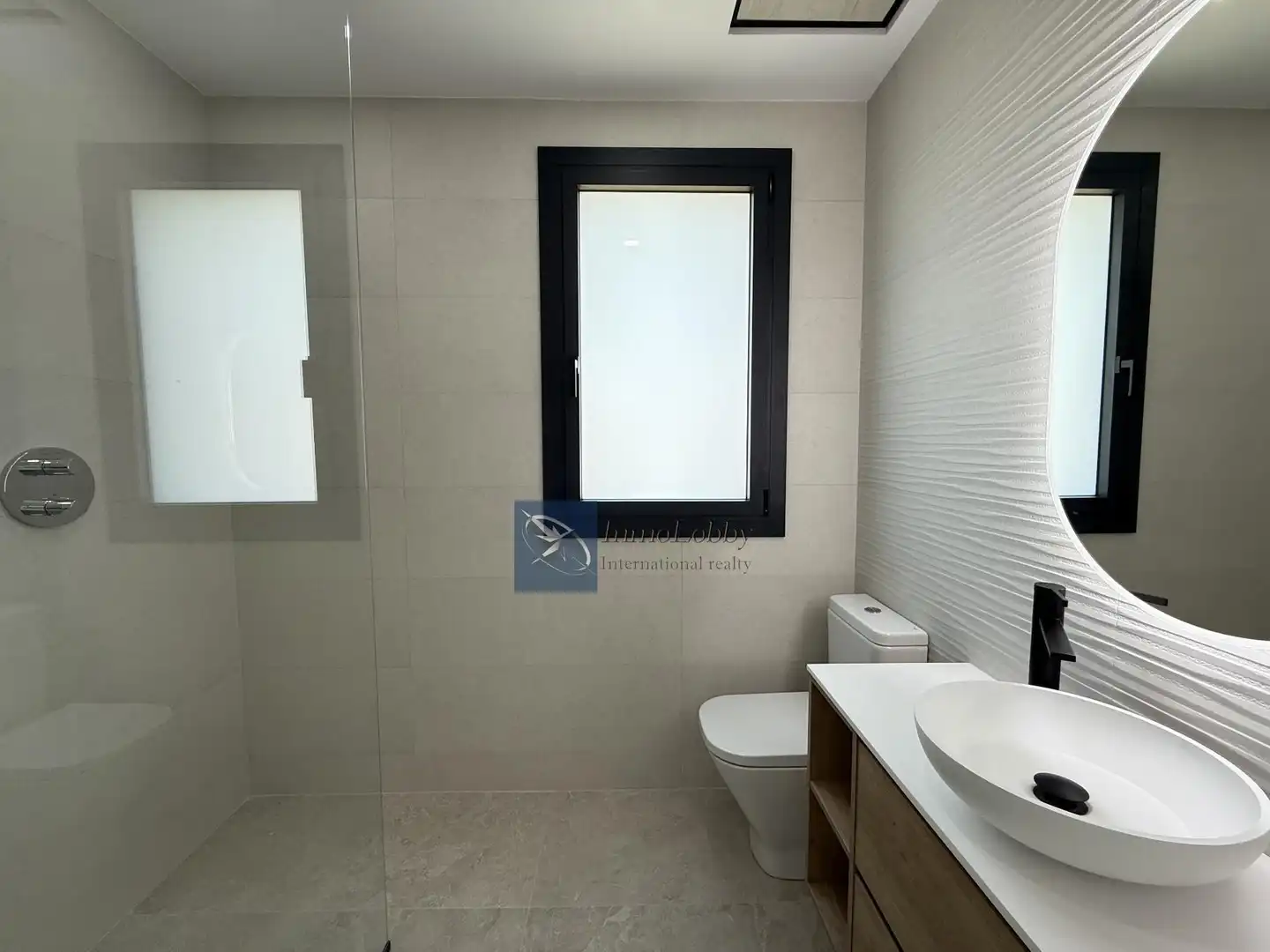 Baño de Casa o chalet en venta en Castell d'Aro, Platja d'Aro i s'Agaró con Aire acondicionado, Calefacción y Terraza
