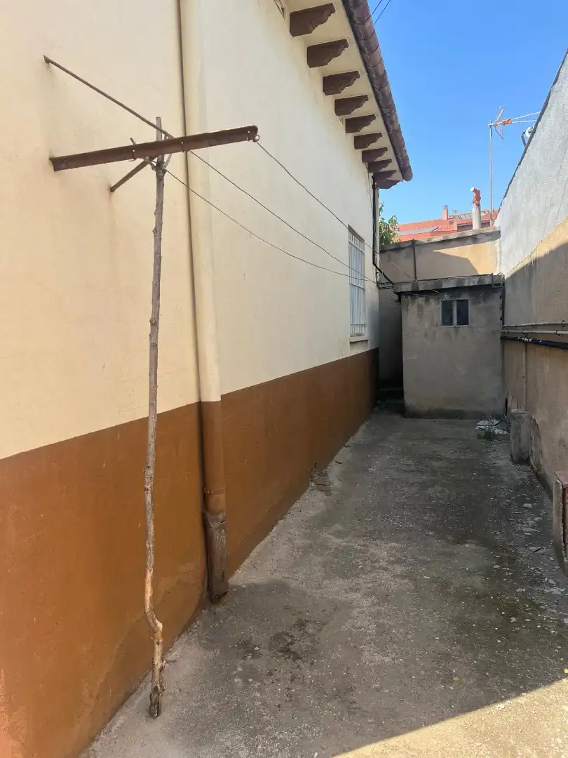 Vista exterior de Casa o xalet en venda en Mollet del Vallès amb Calefacció, Jardí privat i Terrassa