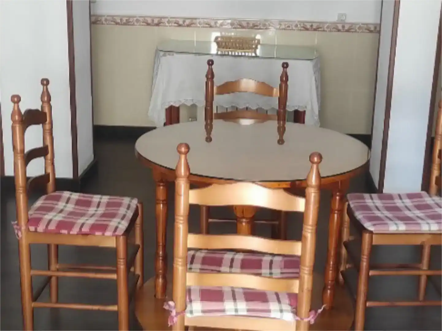 Menjador de Casa o xalet en venda en Garciaz amb Traster, Moblat i Forn