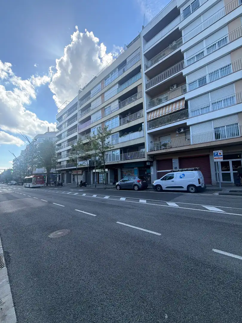 Gewerbefläche zum Verkauf in Avinguda de Barcelona, imagen 3