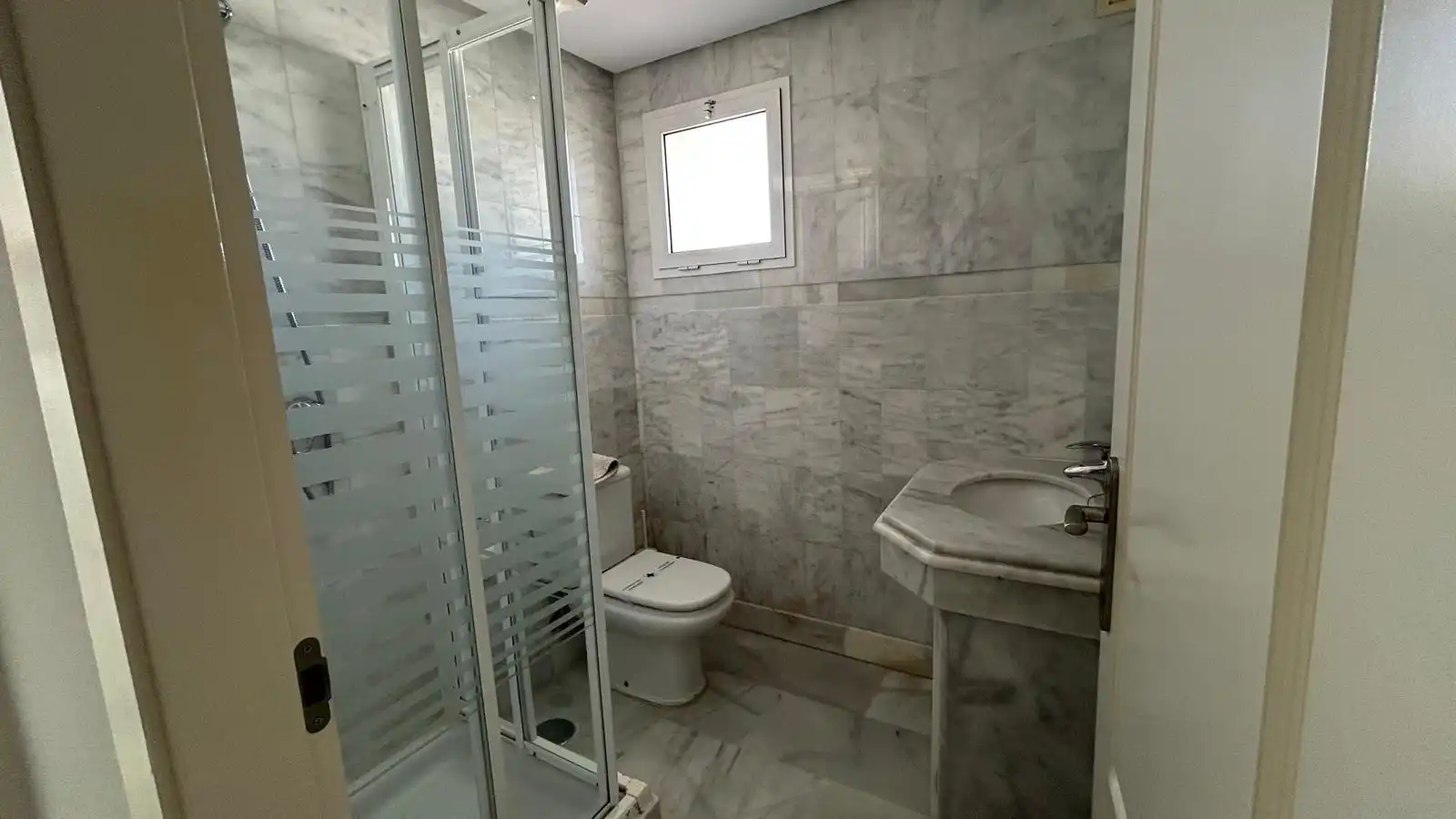 Bathroom of Flat for sale in Rota  with Terrace, Storage room and Furnished