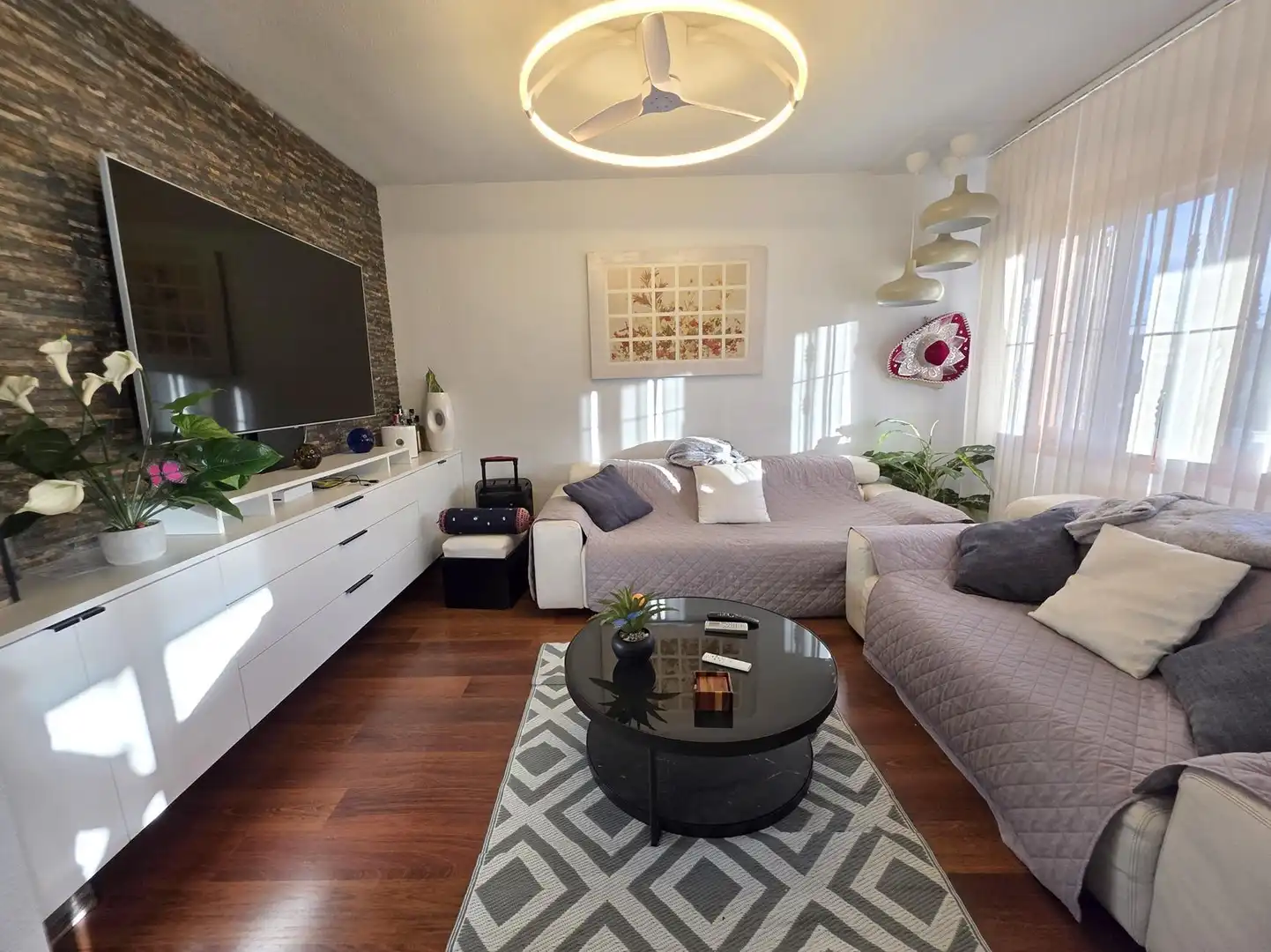 Sala d'estar de Casa o xalet en venda en Benicasim / Benicàssim amb Aire condicionat, Calefacció i Jardí privat