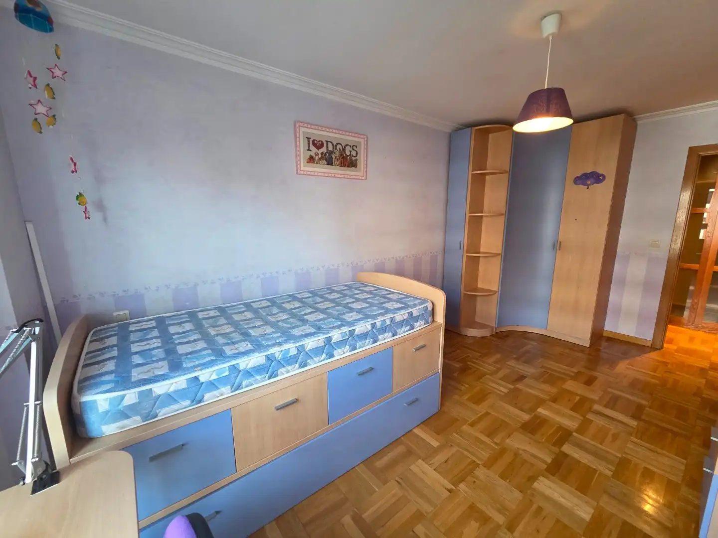 Bedroom of Flat for sale in Burgos  with Heating, Terrace and Storage room