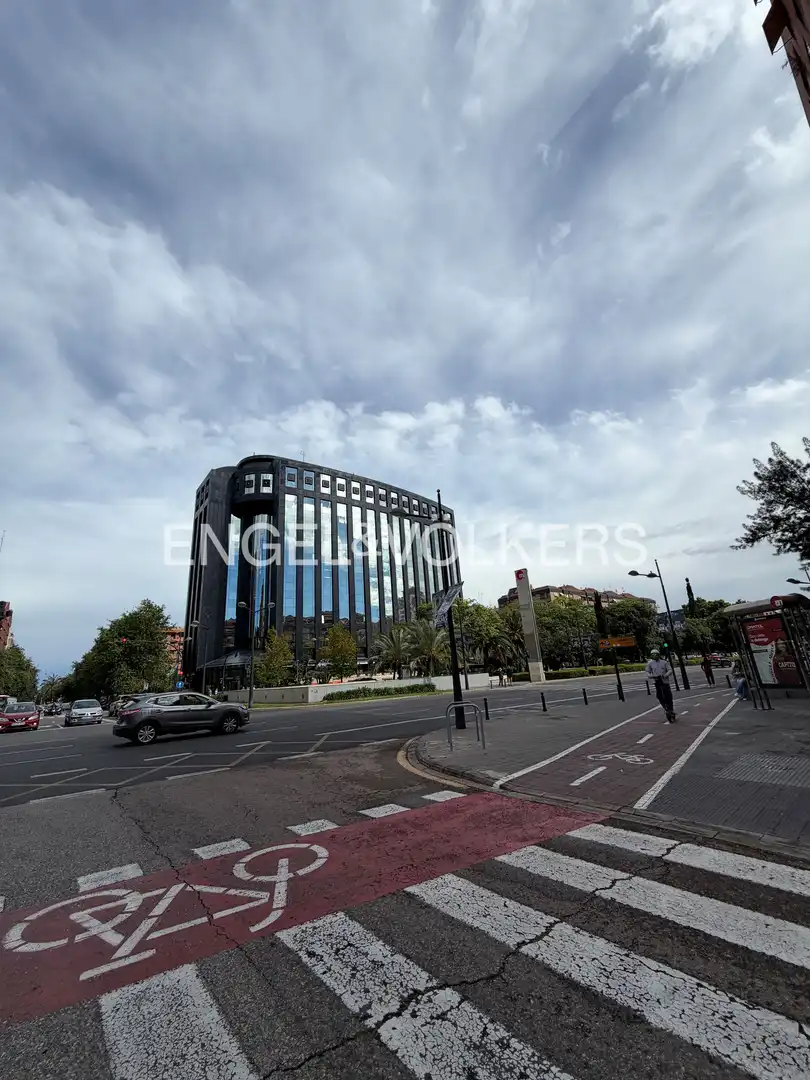 Exterior view of Flat for rent in Valencia  with Air Conditioner, Heating and Balcony