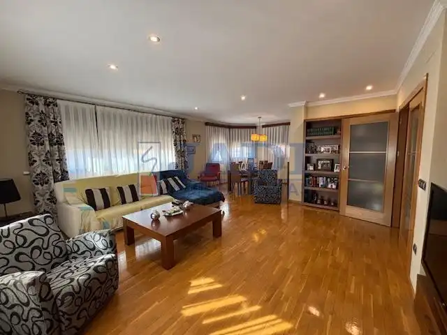 Chalet con piscina en venta en Valdepeñas, imagen 4