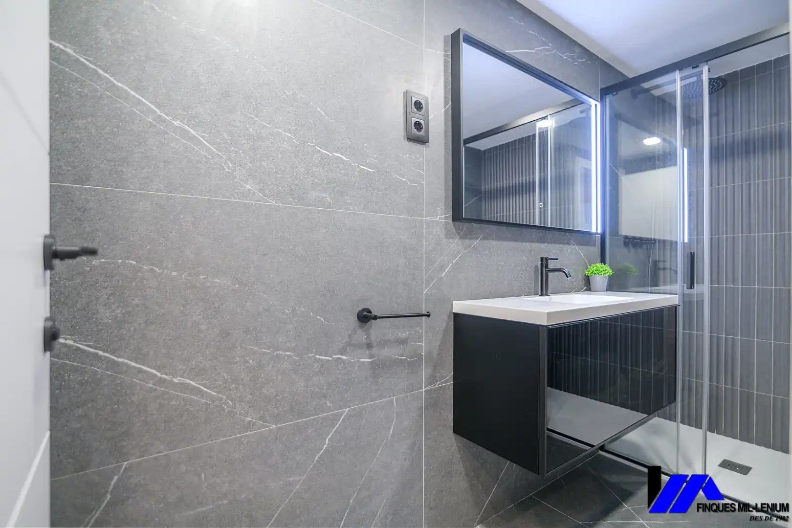 Flat for sale in Montmar