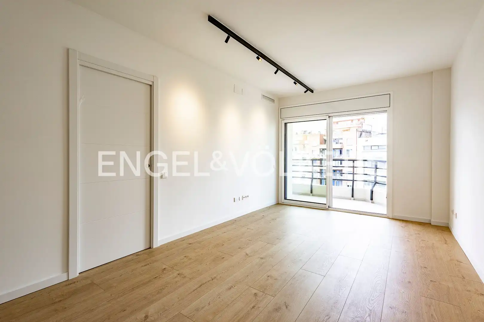 Sala d'estar de Pis en venda en Barcelona amb Aire condicionat, Calefacció i Terrassa