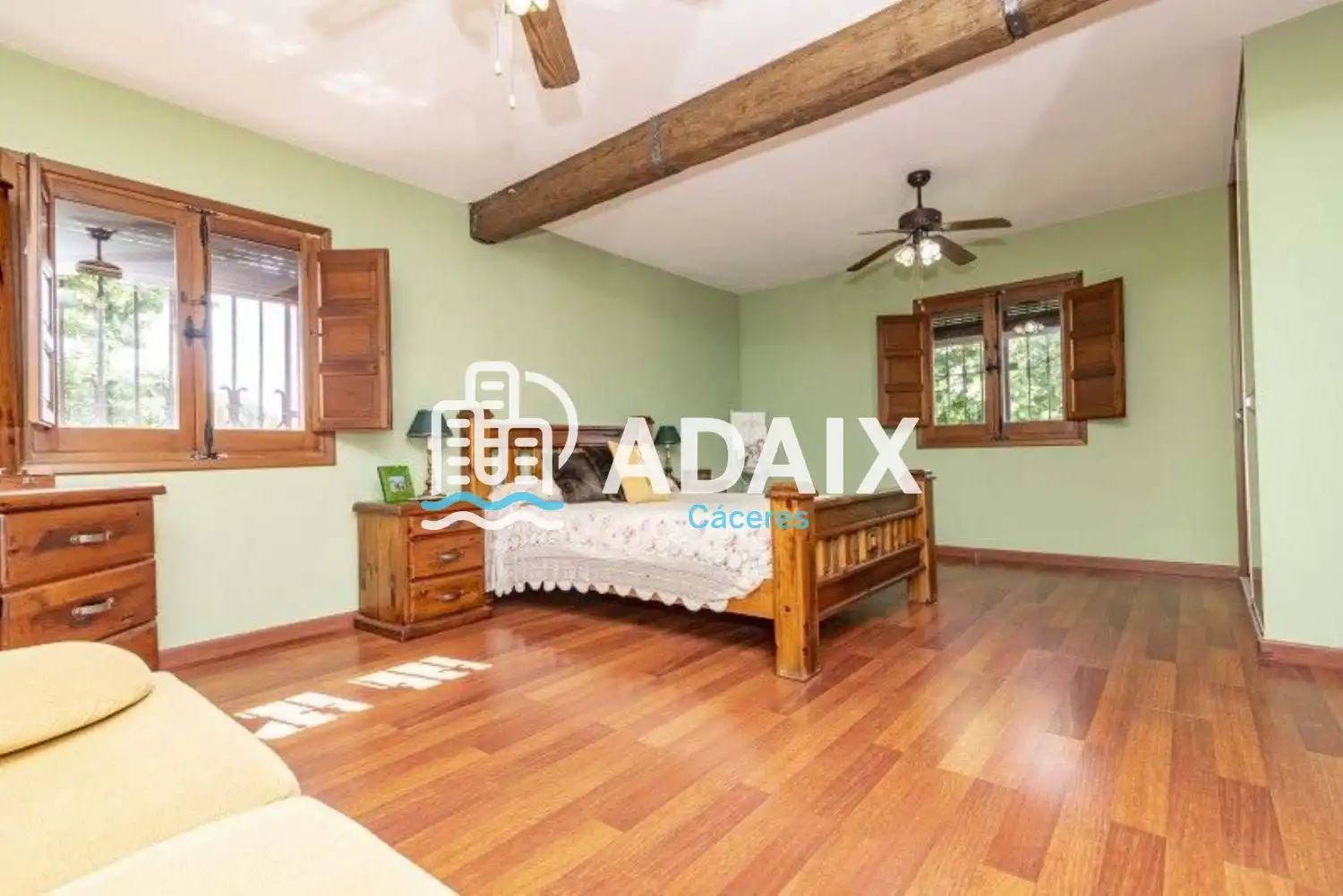 Jardí de Casa o xalet en venda en Cáceres amb Aire condicionat i Terrassa