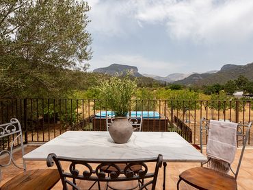 Maison rustique avec balcon à vendre à Lloseta