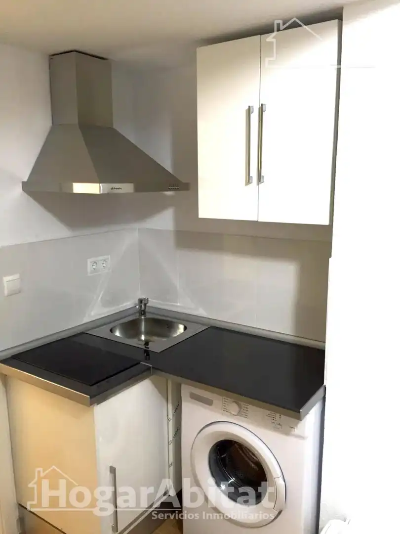 Cocina de Piso en venta en Valencia con Calefacción y Balcón