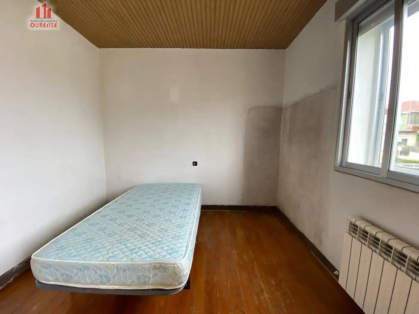 Dormitori de Casa o xalet en venda en Cartelle amb Jardí privat, Terrassa i Balcó