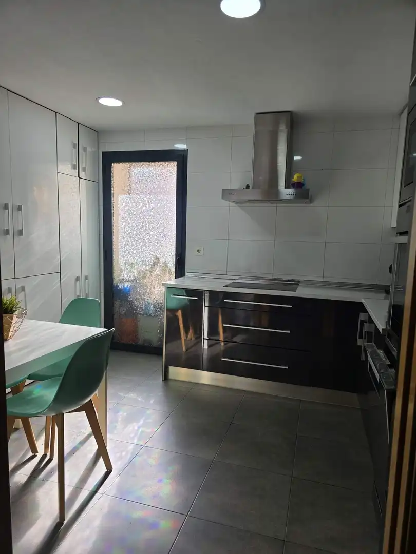 Cocina de Piso en venta en Crevillent con Aire acondicionado, Parquet y Terraza