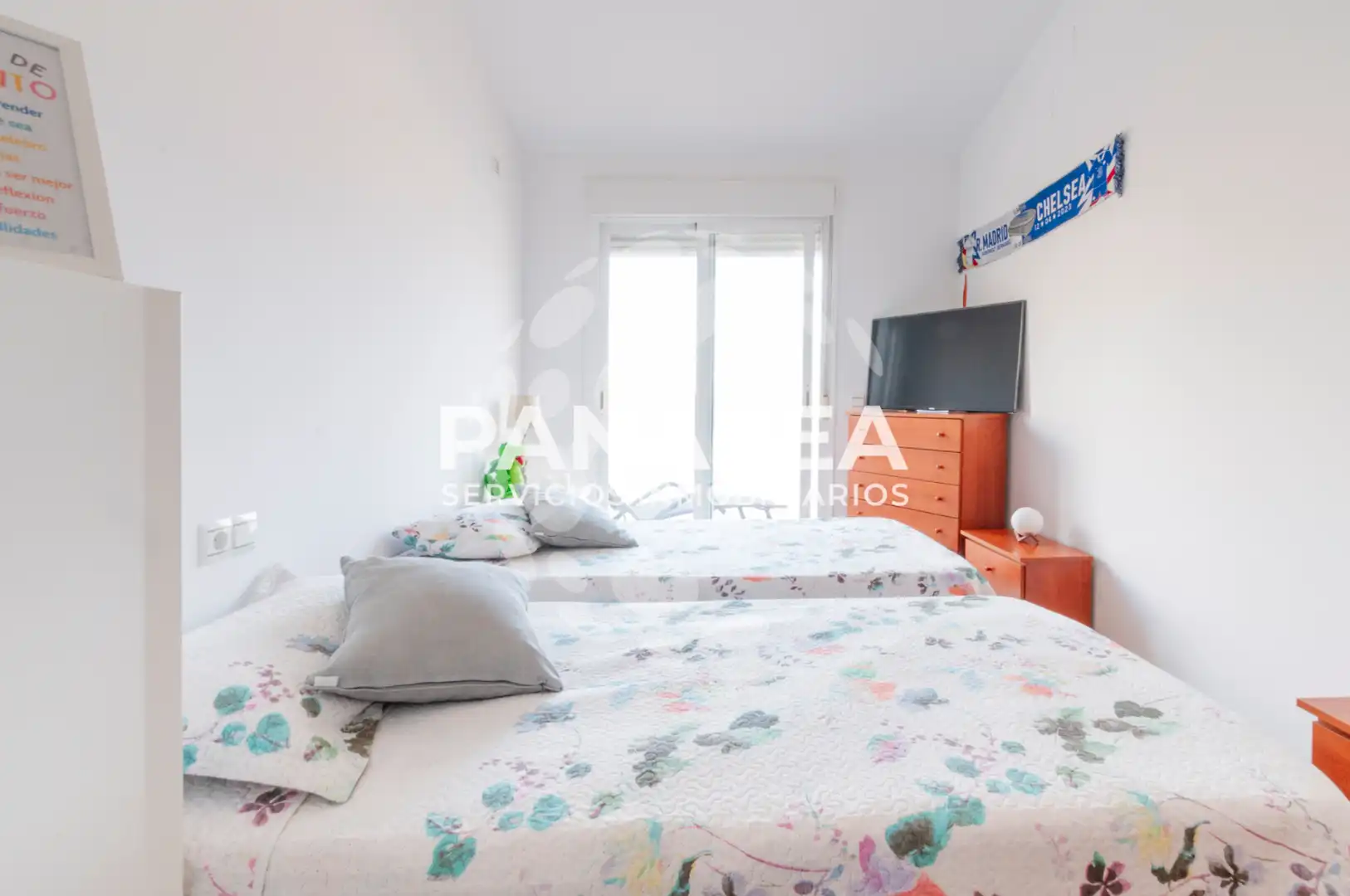 Habitación de Casa adosada en venta en Albuñol con Jardín privado, Terraza y Amueblado