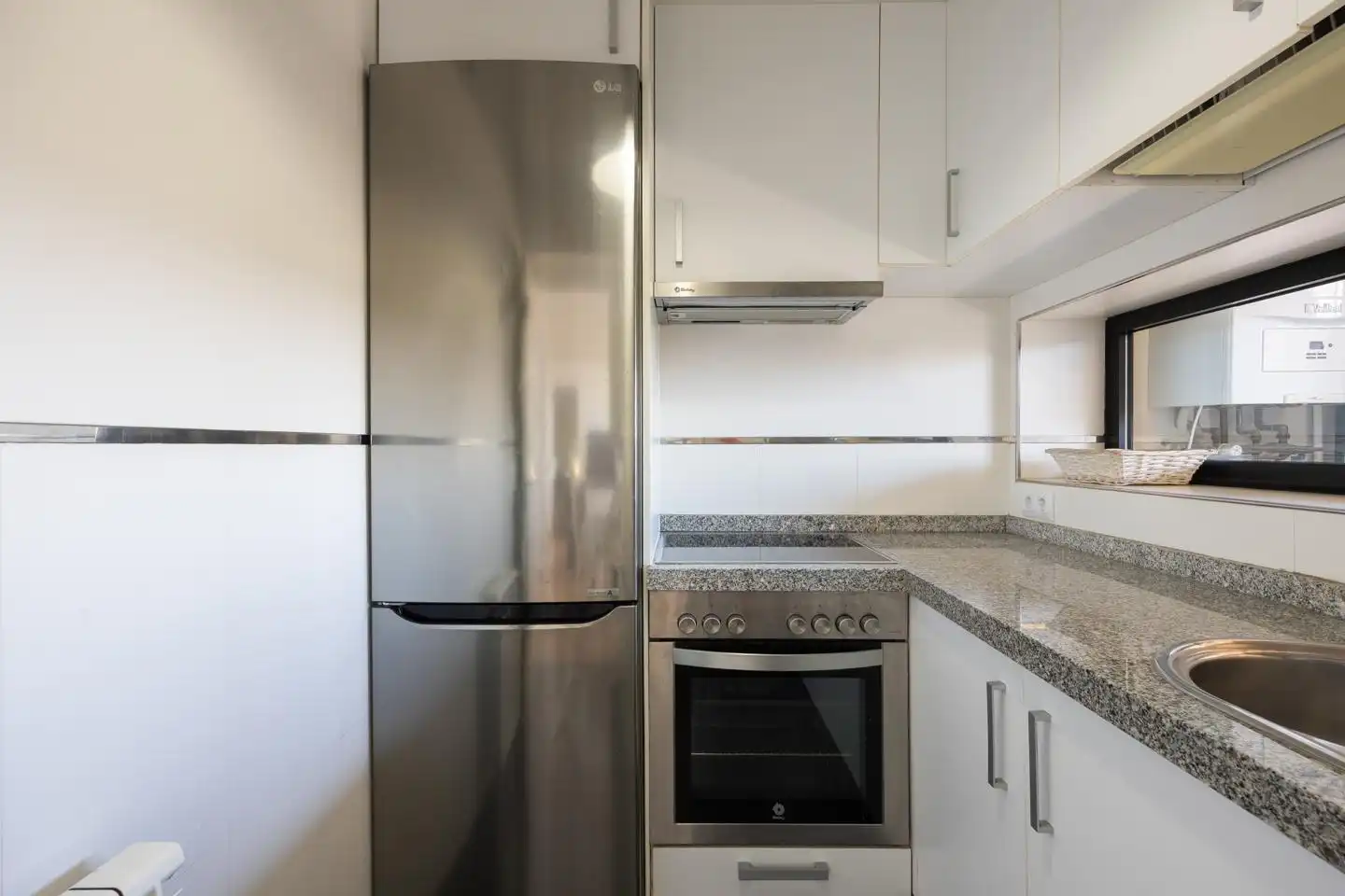Kitchen of Attic for rent in Madrid  with Air Conditioner, Heating and Terrace