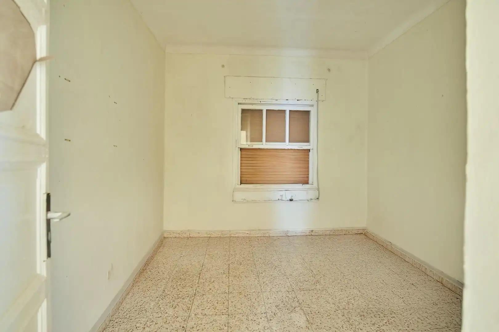 Habitación de Planta baja en venta en Cádiz con Terraza y Balcón
