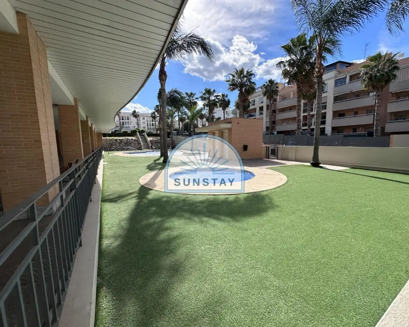 Terraza de Apartamento en venta en Torremolinos con Piscina comunitaria