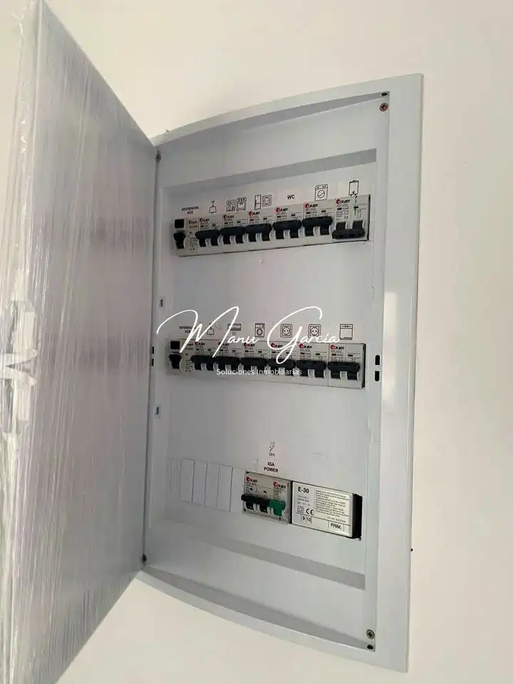 Casa adosada en venta en Lucena con Aire acondicionado, Calefacción y Jardín privado