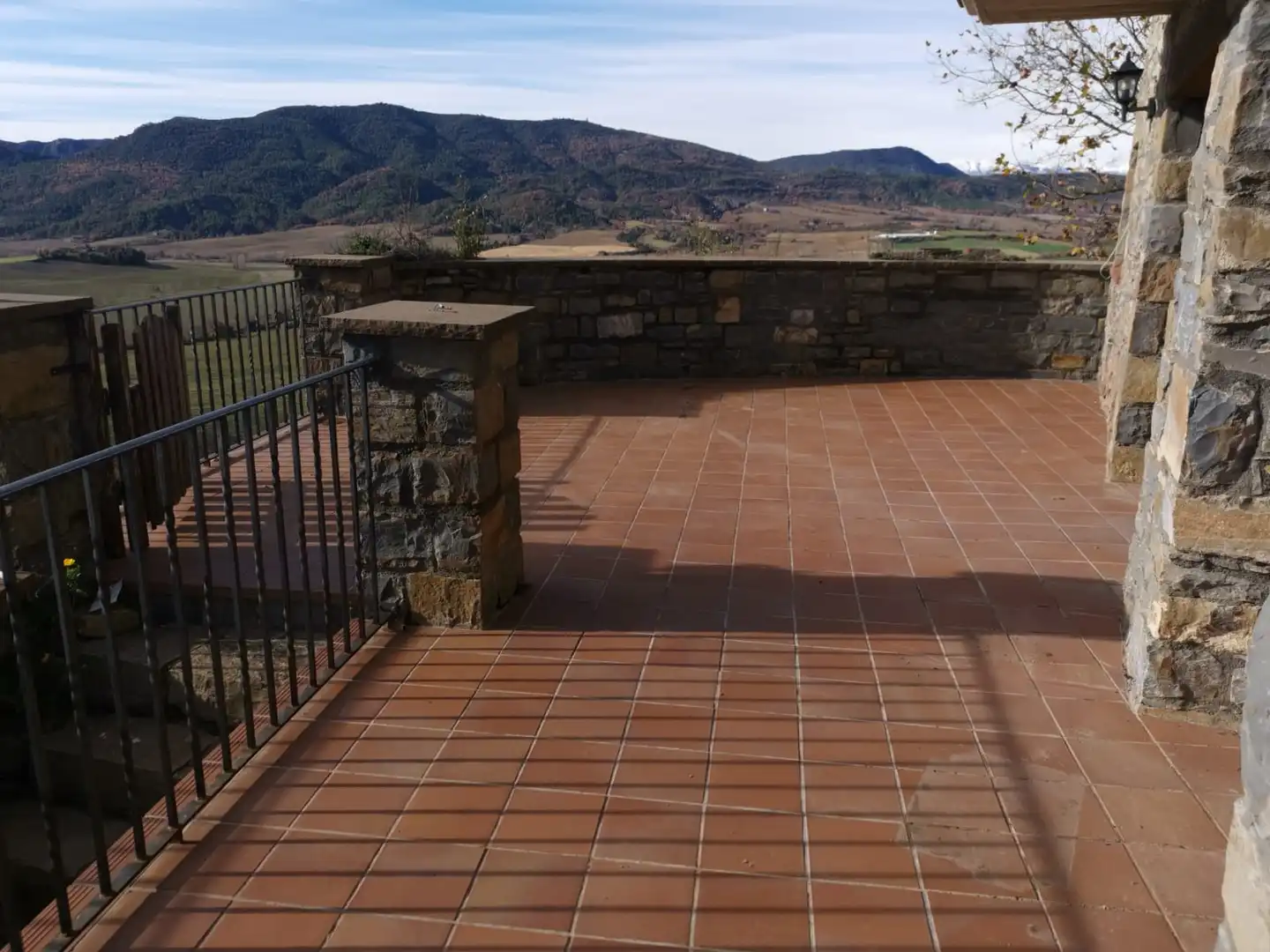 Houses for sale in Ctra Ag Monclus , La Fueva
