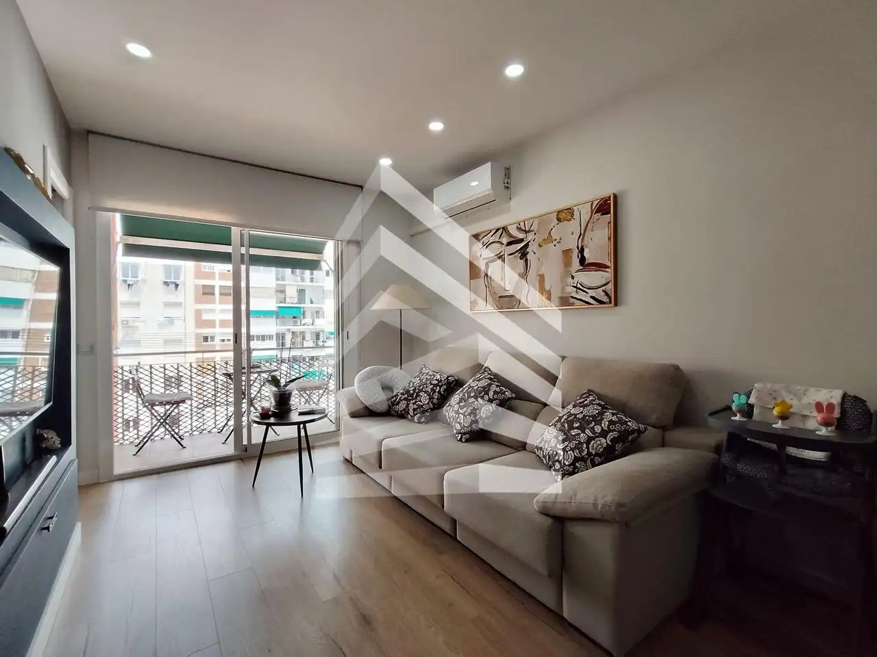 Wohnzimmer von Wohnung zum Verkauf in Barcelona mit Heizung, Parkett und Möbliert