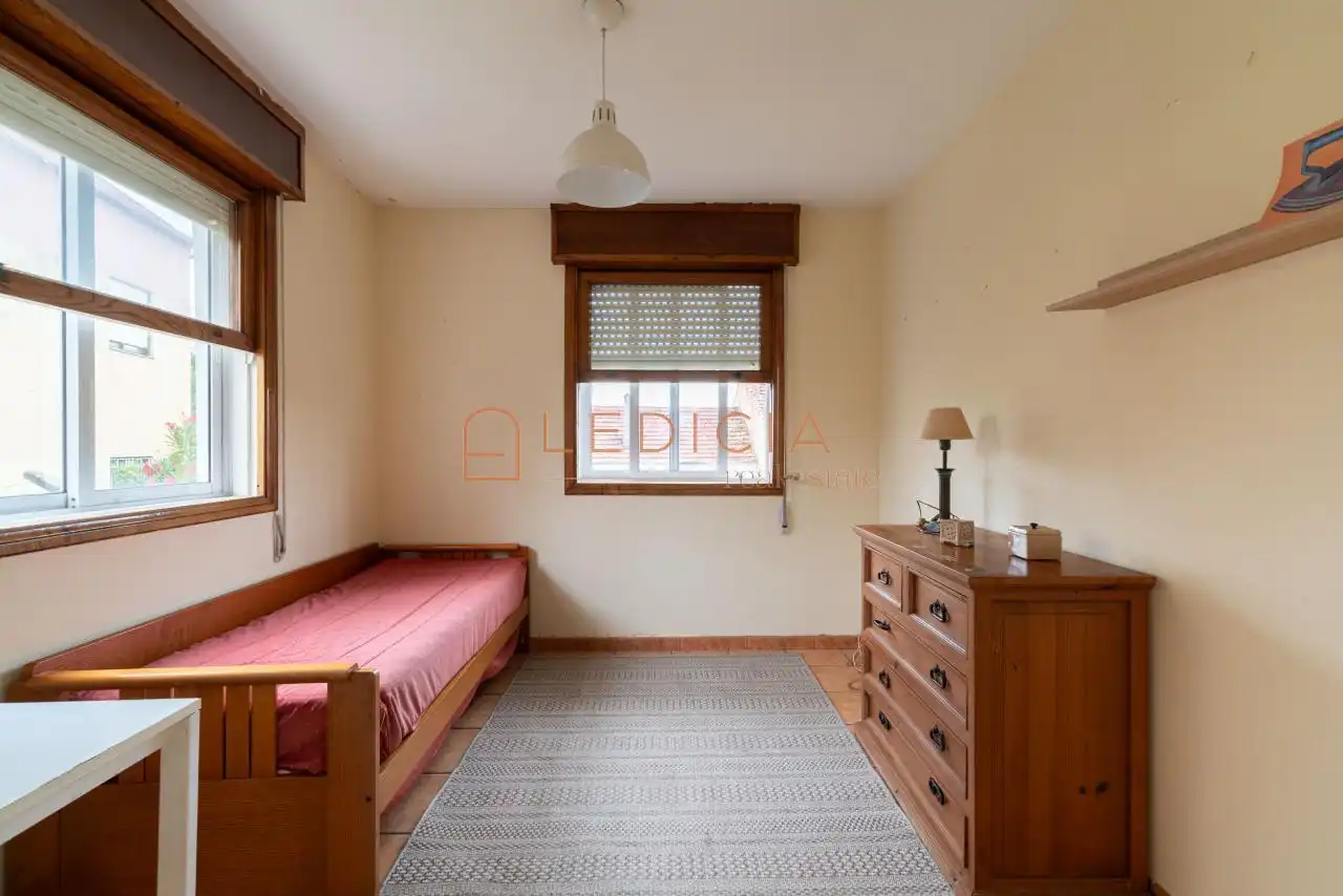 Bedroom of Houses for sale in Vigo   with Heating, Terrace and Storage room