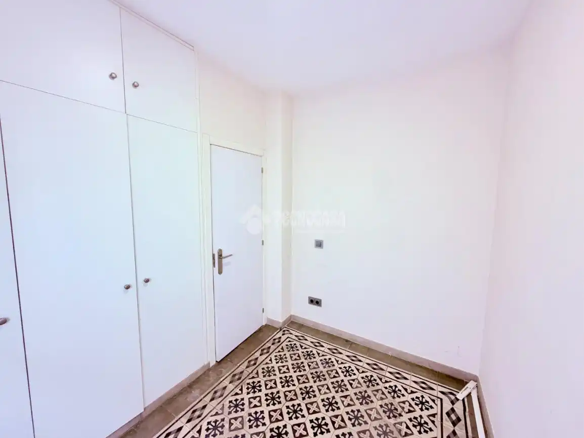 Habitación de Piso en venta en Madrid con Aire acondicionado, Calefacción y Balcón