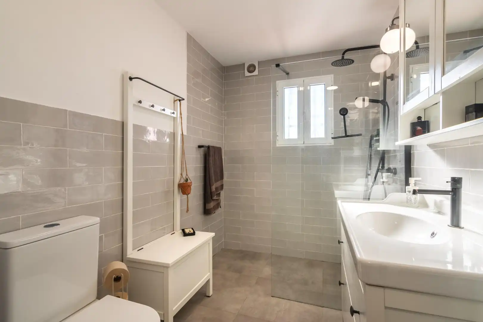 Baño de Finca rústica en venta en Lepe con Calefacción, Jardín privado y Terraza