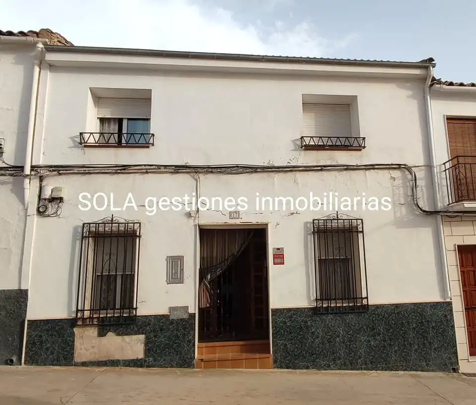 Casa en venda a Peal de Becerro