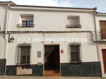 Casa in vendita a Peal de Becerro