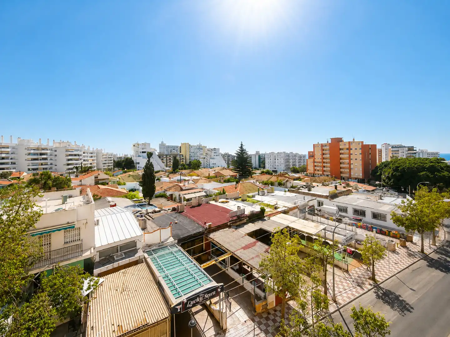 Vista exterior de Pis en venda en Benalmádena amb Aire condicionat, Terrassa i Moblat