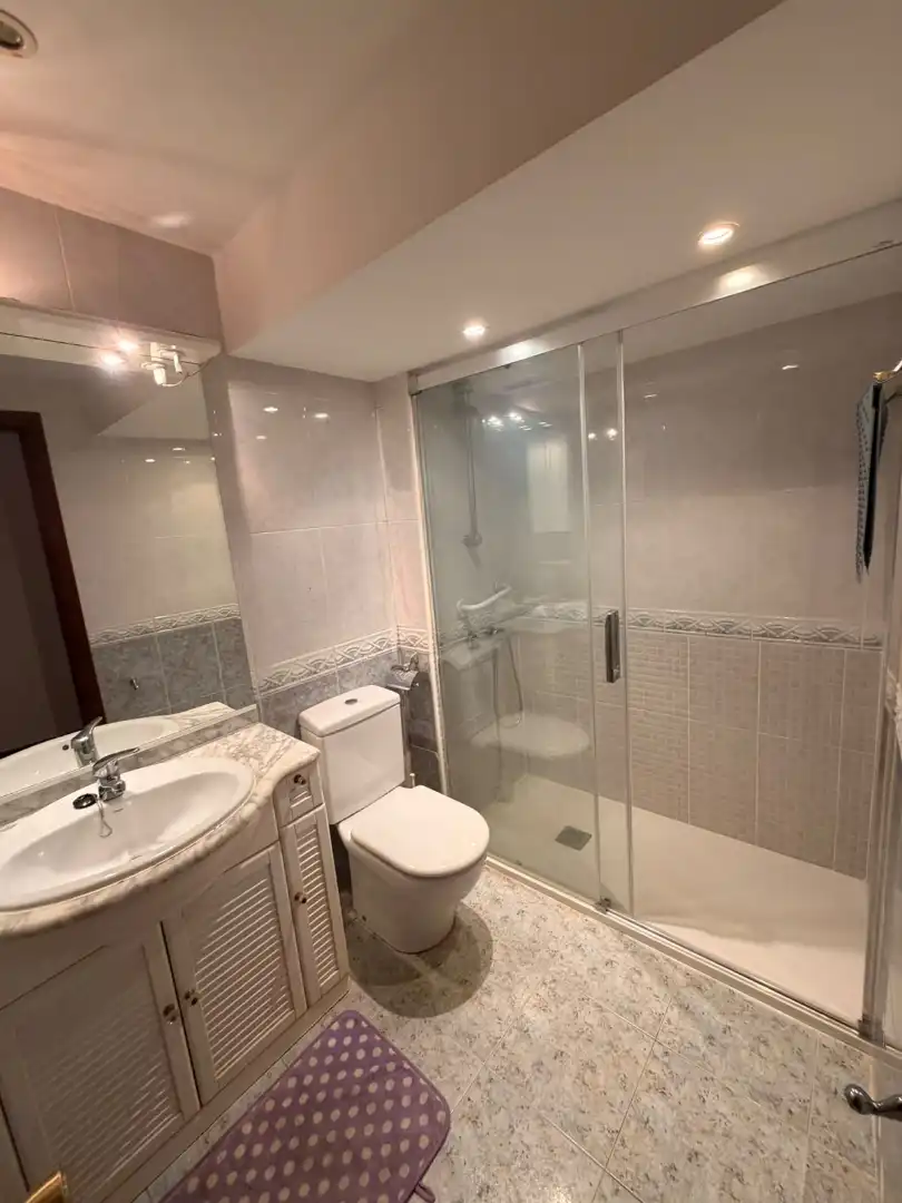 Bathroom of Flat for sale in Cruces