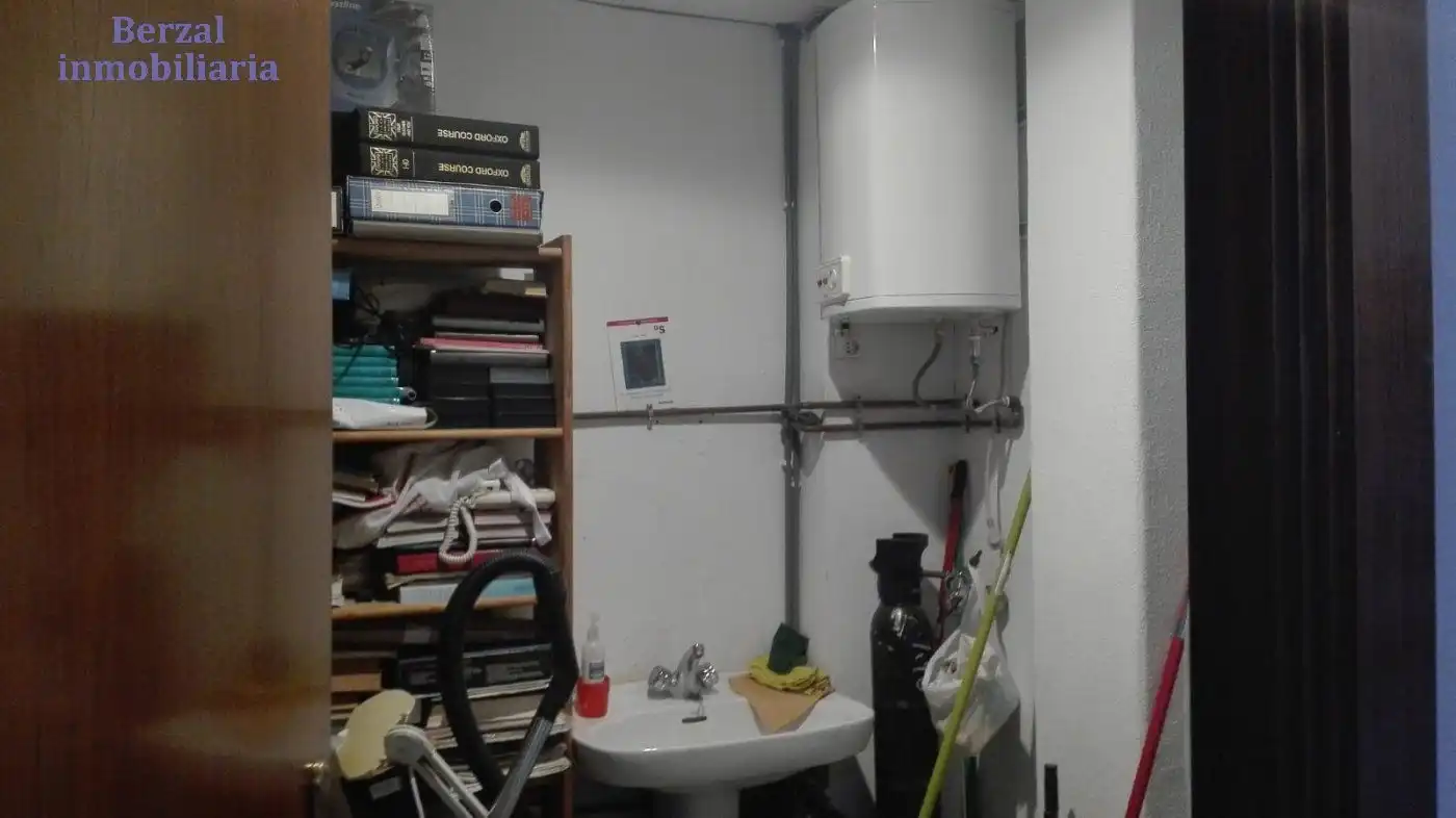 Oficina en venta en  Logroño con Calefacción